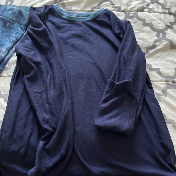 Ladies Long Sleeved Pajama Set - Picture 6 of 12